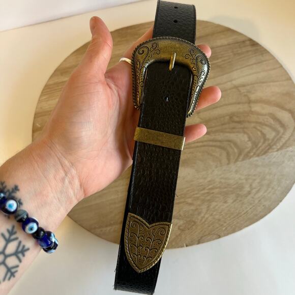 Black Vegan Leather Embellished Antique Brass Colored Buckle Size Medium main image 7